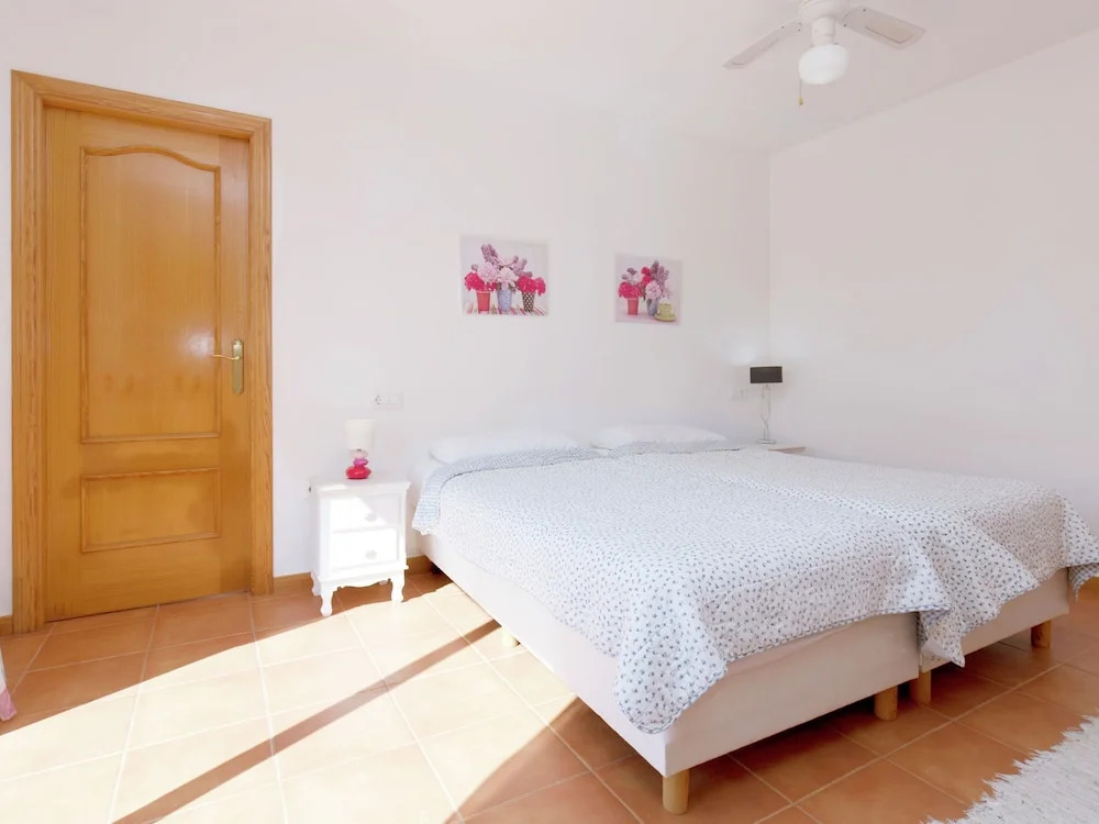 Sunny Coastal Stay in Zingst