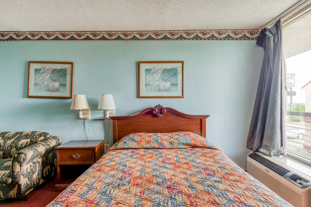 OYO Hotel Jackson North I-55
