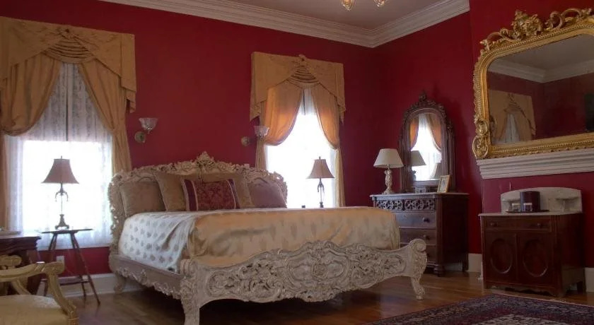 Southern Mansion