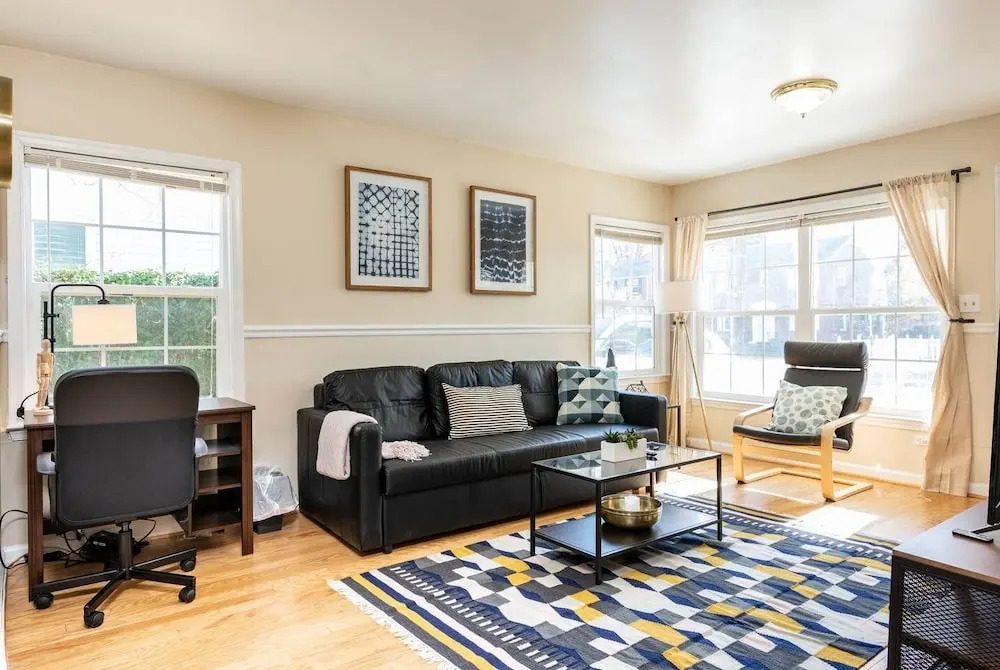 Cozy House 10min to Monuments and DC by CozySuites