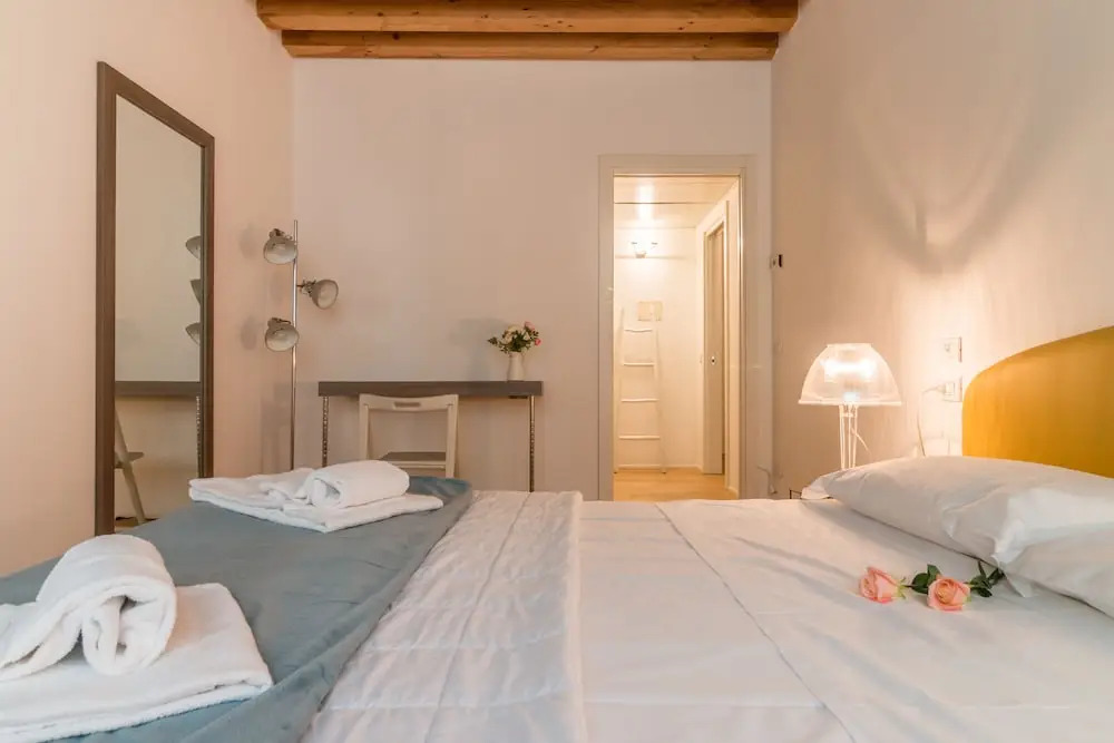 Mazzoni 10 Modern Flat