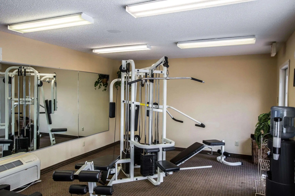 Quality Inn Johnson City I-26 exit 17