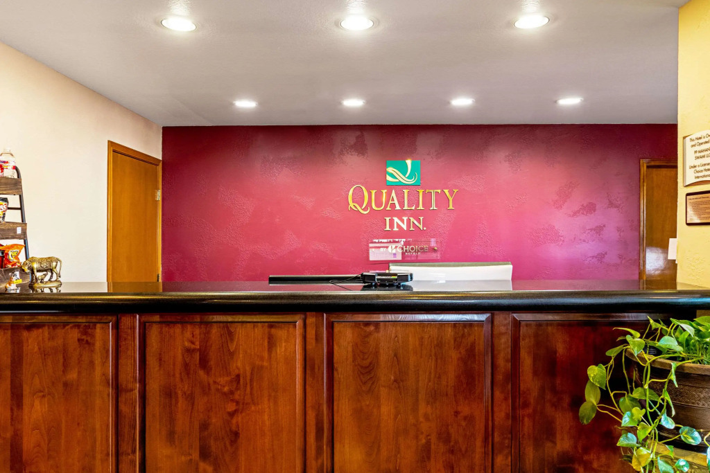 Quality Inn Three Rivers