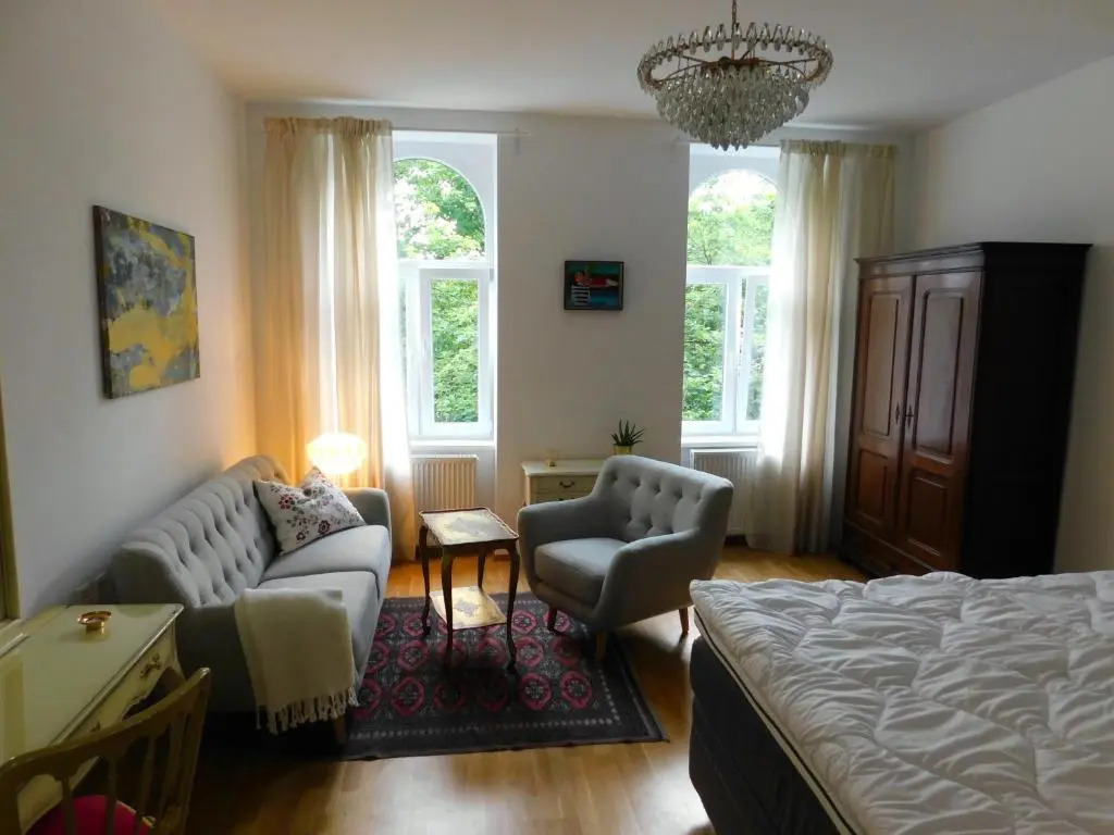 ruhige, ganze Wohnung SISSI in Zentrumsnähe