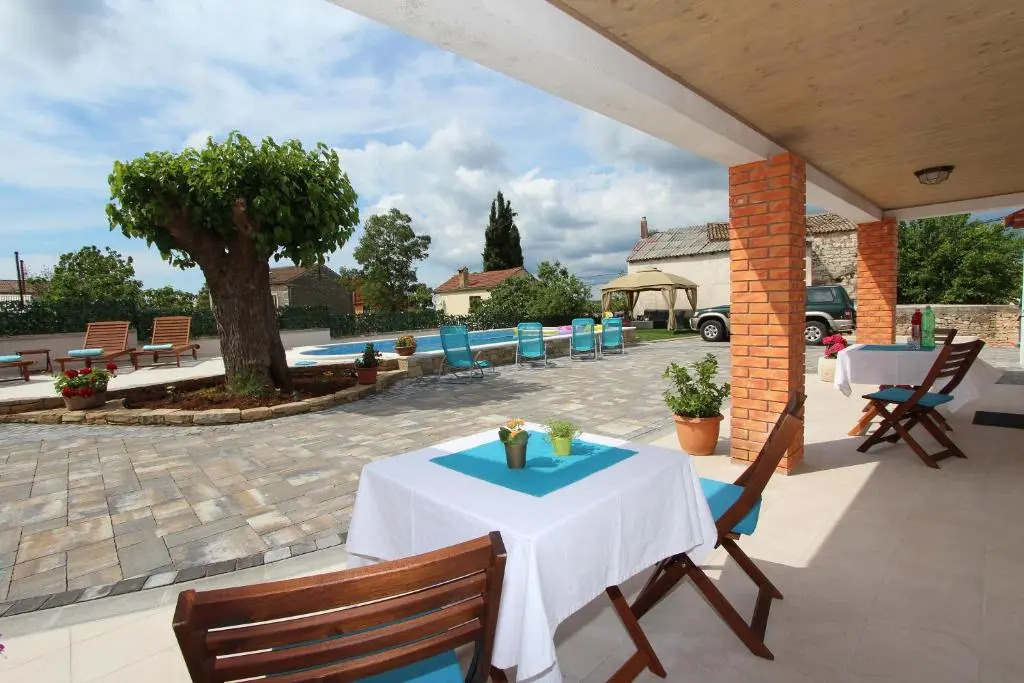 Apartments Midea 2