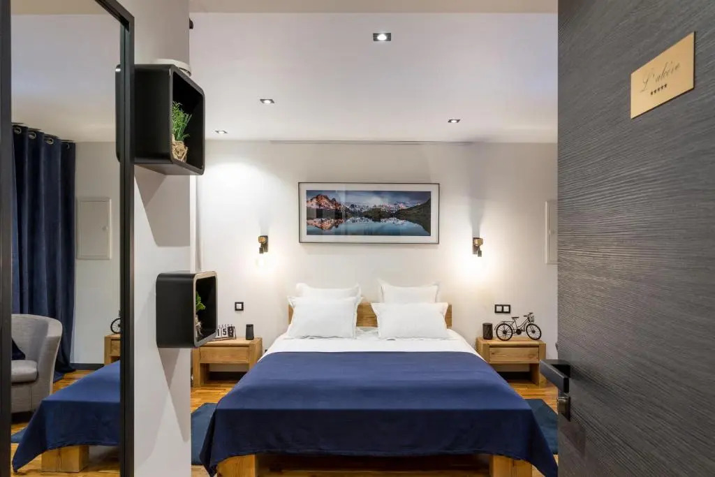 Les suites sainte claire