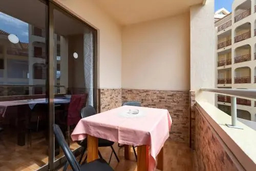 Tropic Apartments en Castle harbour