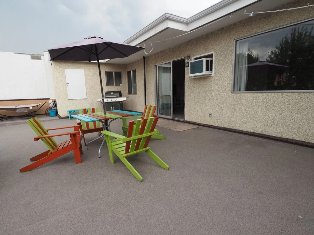 Sunrise Rooftop Condo 3 Bedrooms 1 Bathroom Condo