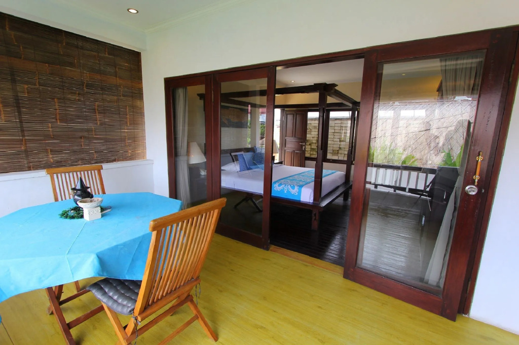 Heliconia Villa