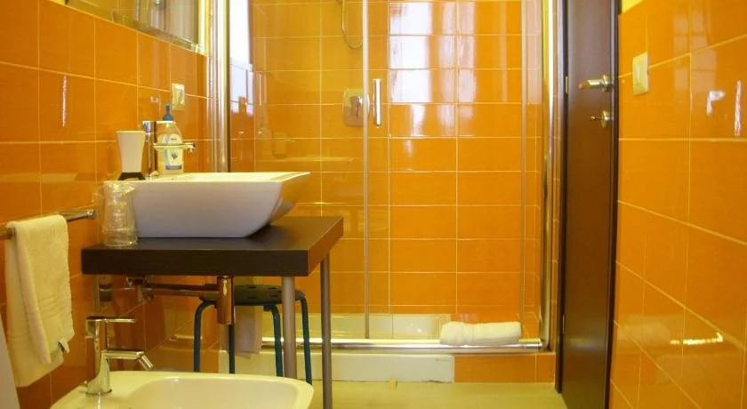 B&B Neapolis