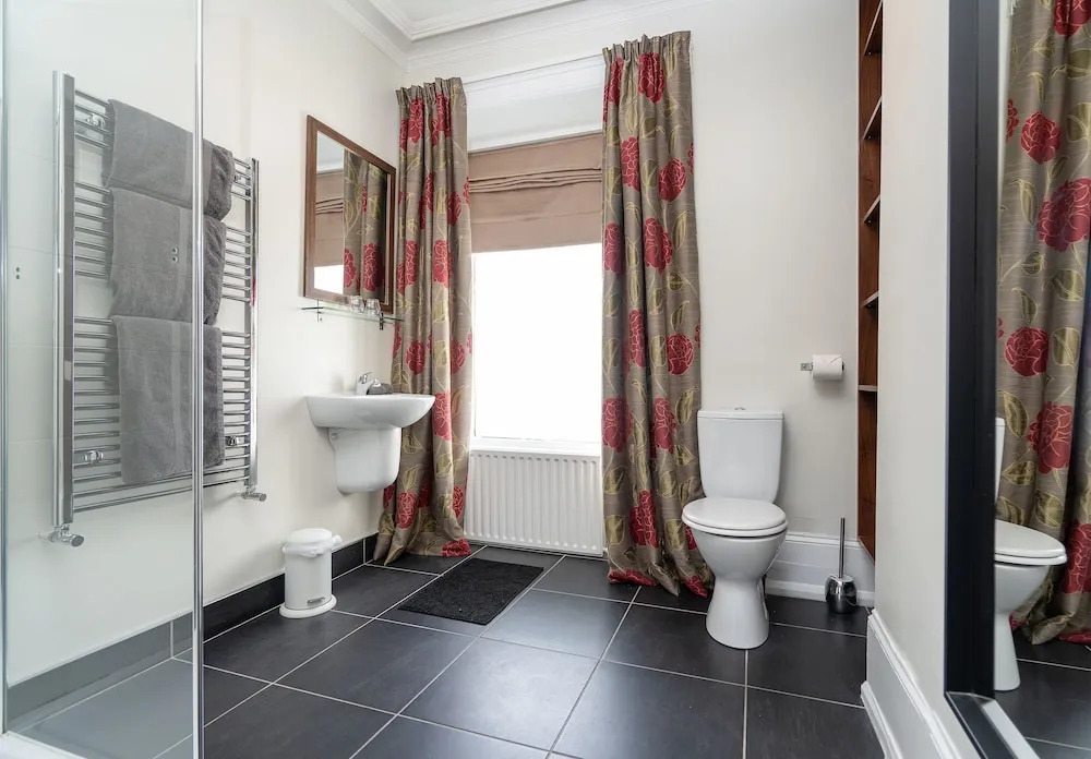 Antrim House Guest Rooms & Suites