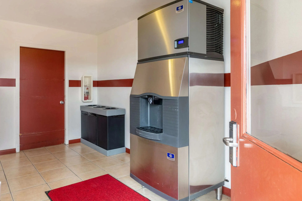 Econo Lodge Miles City I-94