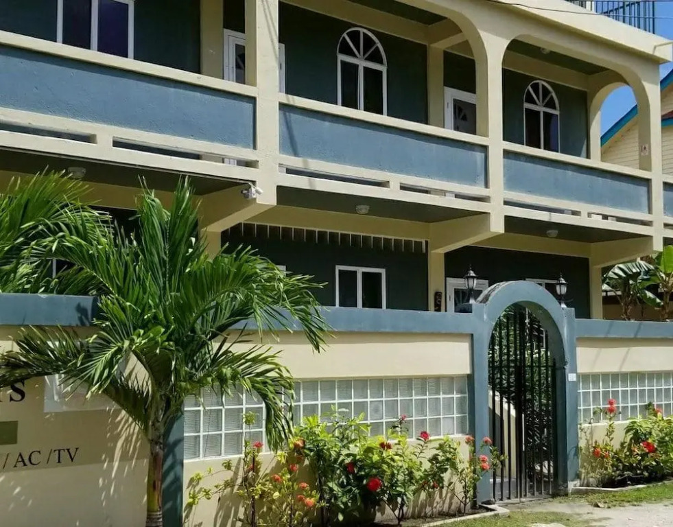 Sea Pearl Vacation Suites