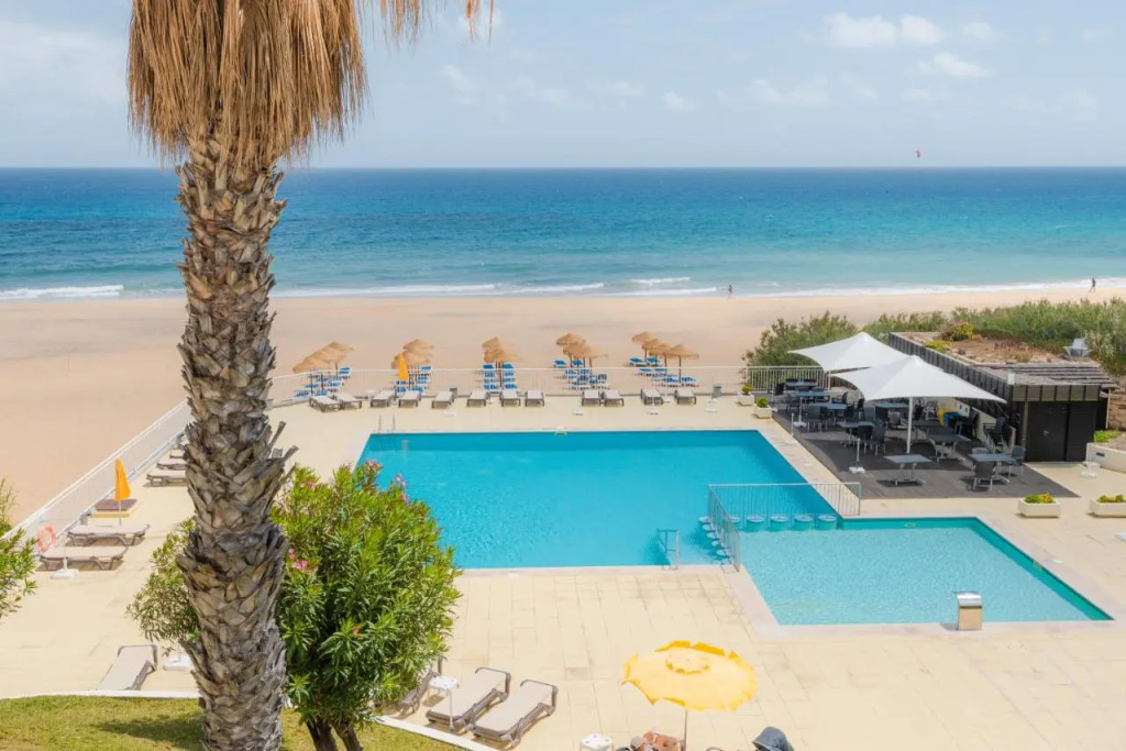 Vila Baleira Suites