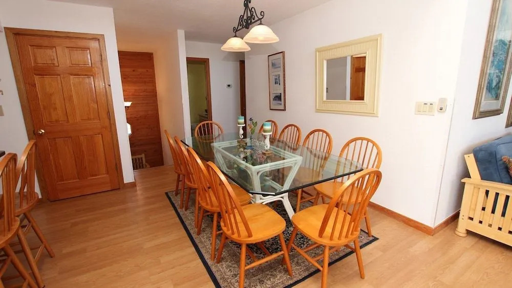 Sea Sisters - 4 Br Home