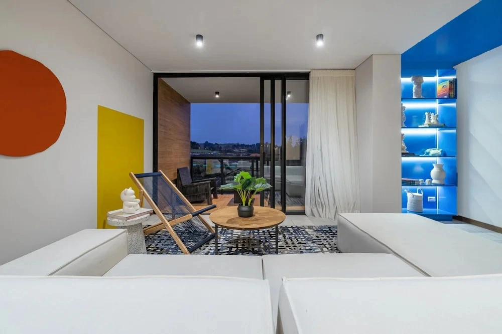 Olive Country Living - 404 PH