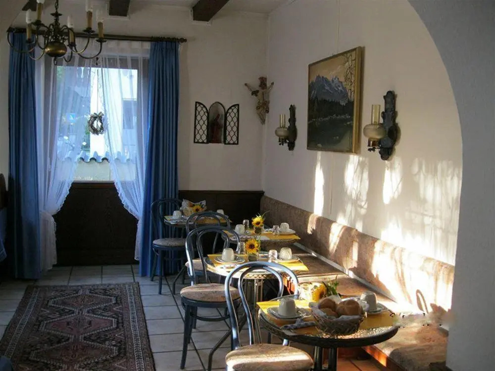 Haus Hohenzollern Hotel-Garni