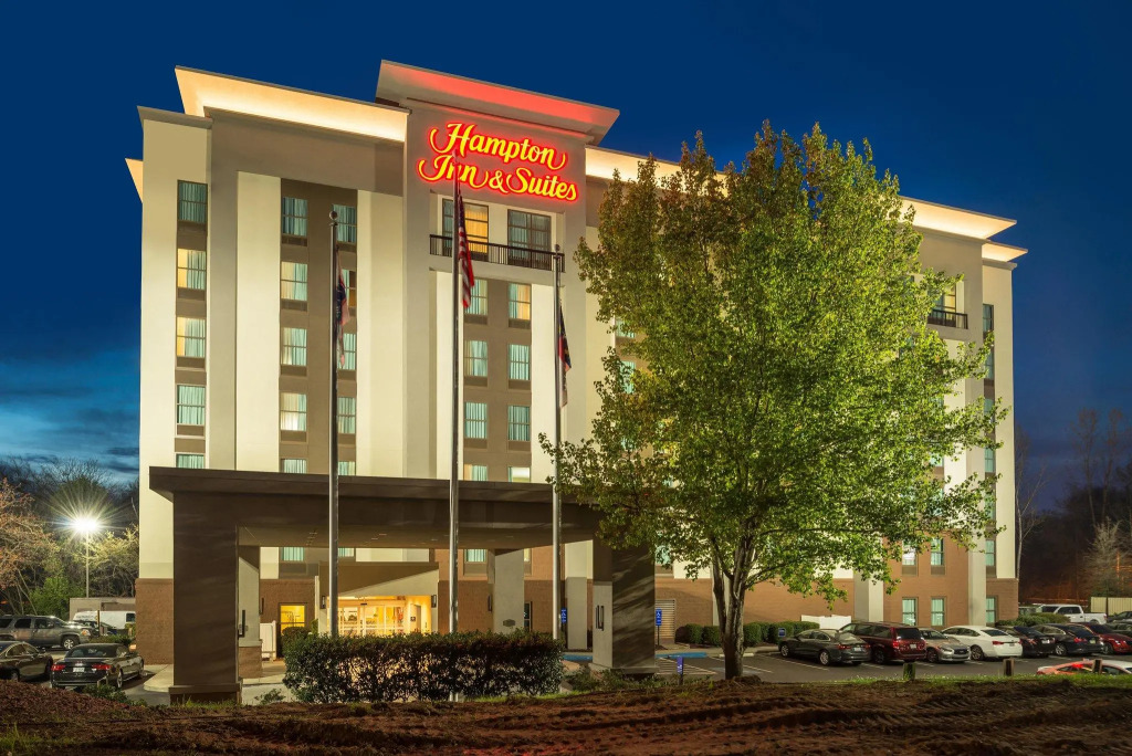 Hampton Inn & Suites Charlotte Arrowood Rd