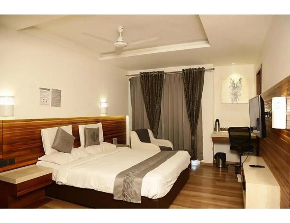 Capital O 16115 Hotel Solitaire