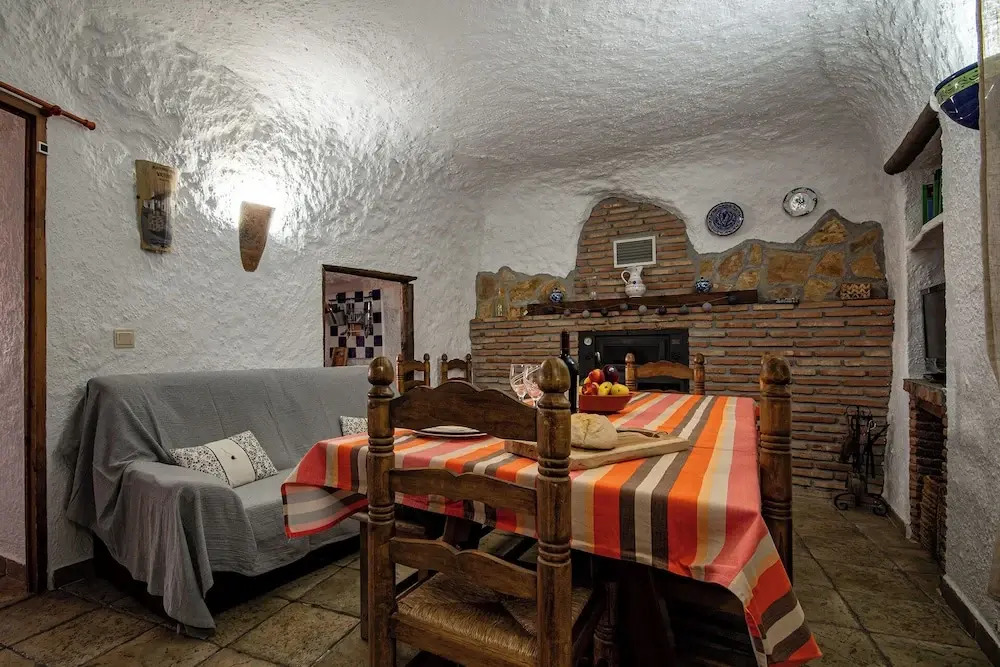Cuevas Victoria