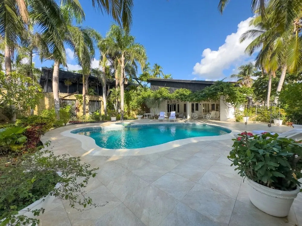 "srvittinivillas Great / Family / Trip Team/ Caribbean Dr"