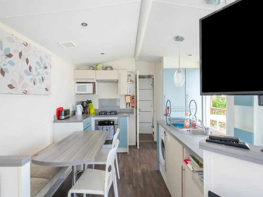 Mobile Home in Veuzain-sur-loire With Garden