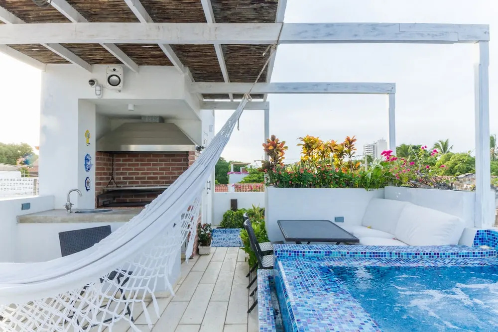 Lux Casa Lucia Boutique Rooftop Pool by Nomad Guru