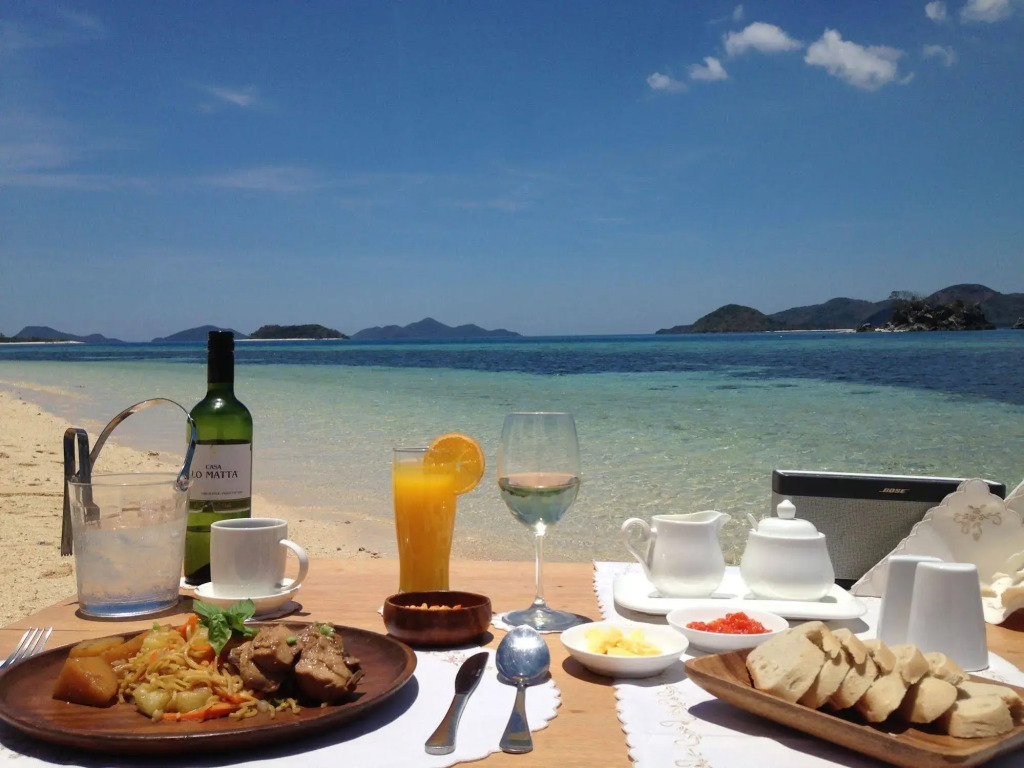 Isla Expeditions
