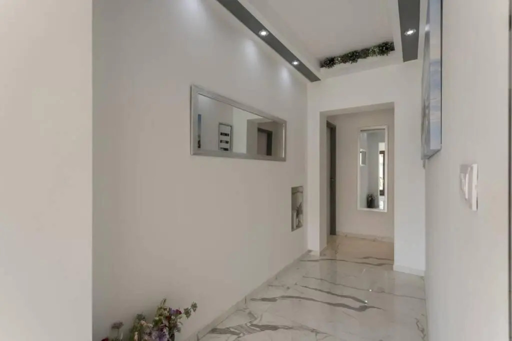 Royal Platinum Studio Apartment