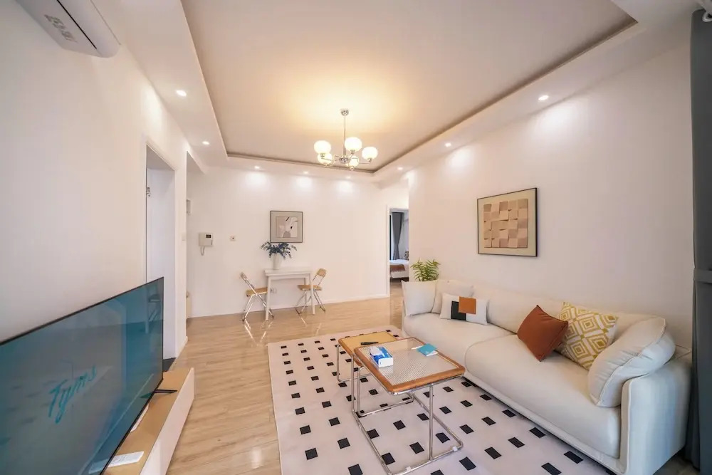 Tyms Tianshan 2BR Residence near Metro
