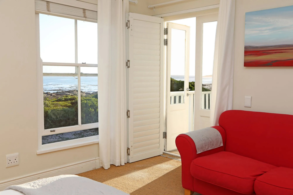 Shores Edge Luxury Oceanfront Home