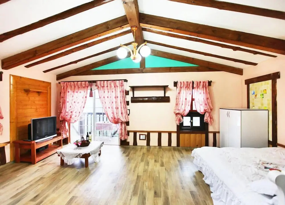 Camp Star Pension