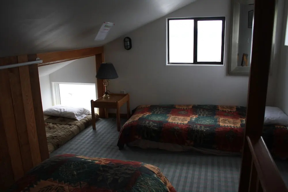 Orca Lodge