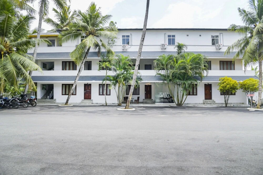 Hotel Al Saj by OYO Rooms