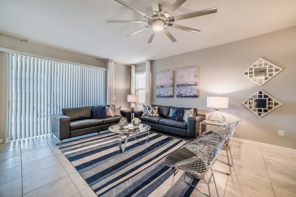 Windsor at Westside 8861 - Six Bedroom Villa with Private Pool