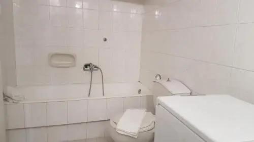 Maisonaitte-Athens Center, 4 BD, 2 BATH