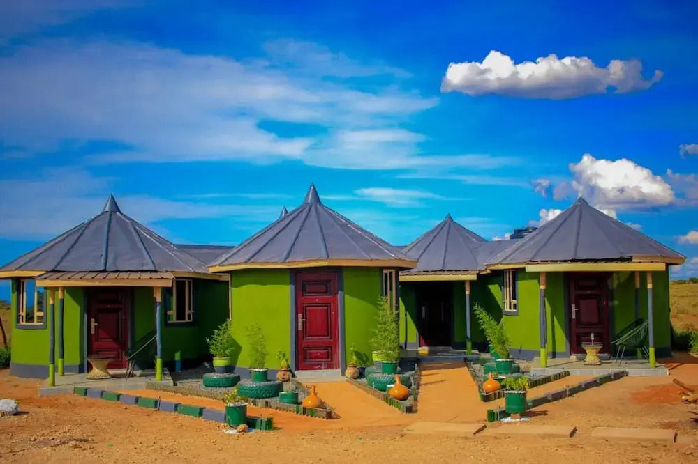 Amanya Hut Sleeps 6 With Mountain Views