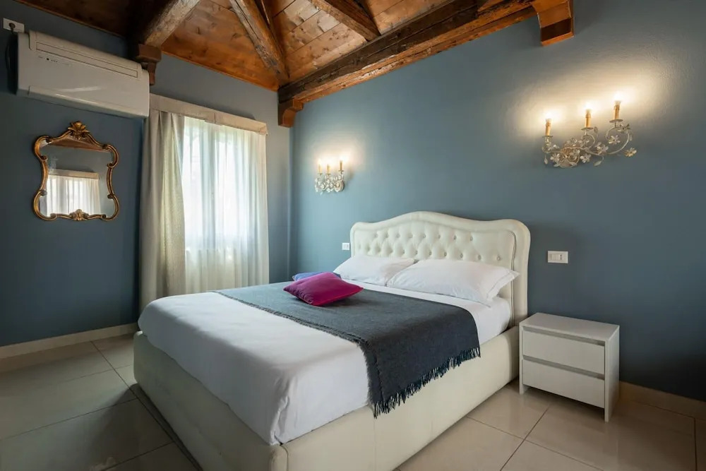 Vivaldi Suite Apt 2 in Venecia