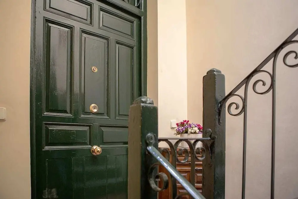 Modern 3 Bdr 2 Bath in La Latina, Near Metro