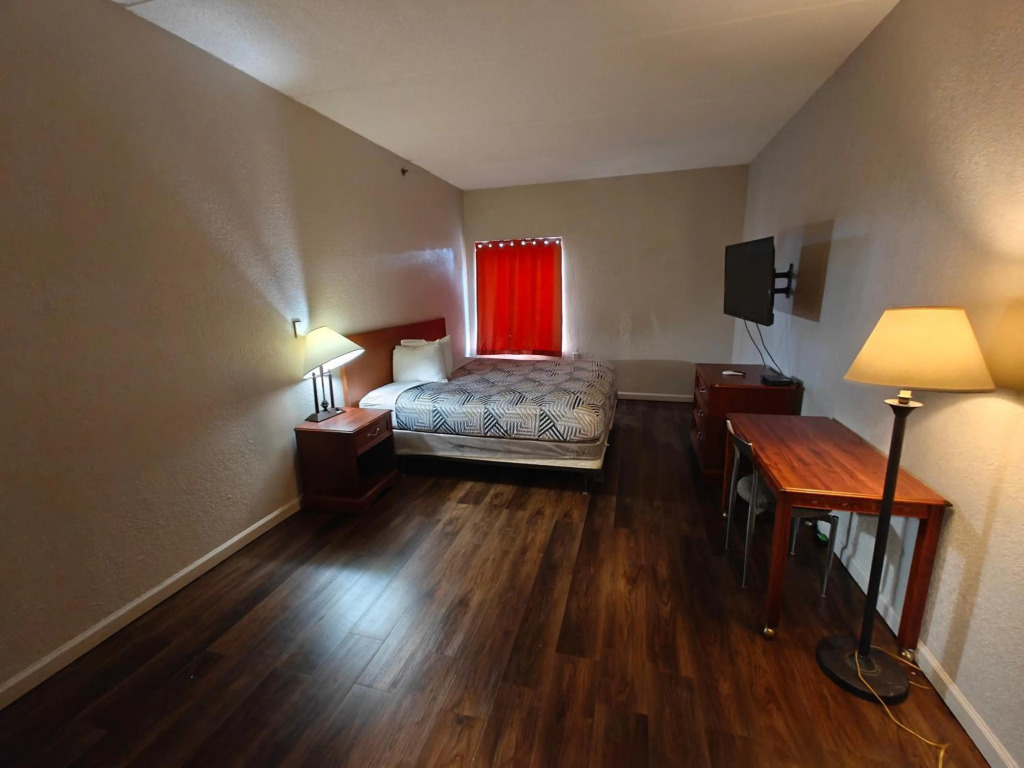 Budgetel Inns & Suites - Atlanta Galleria Stadium