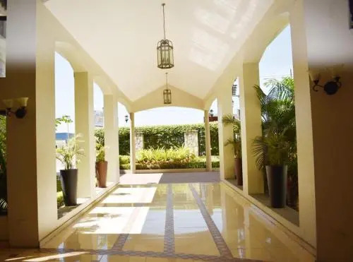 Constellation Hotel
