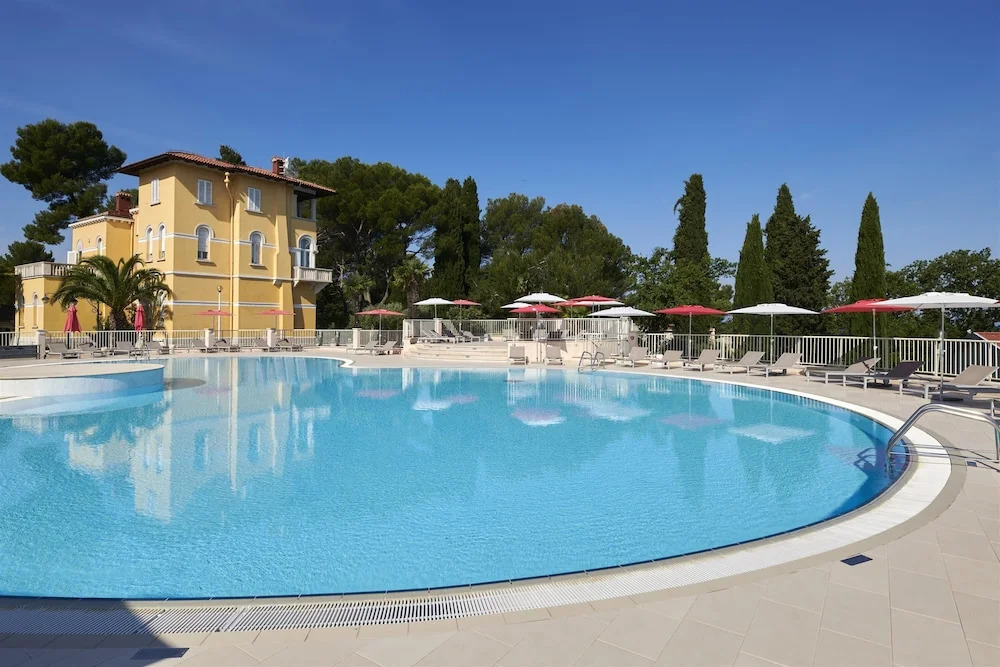 Laguna Bellevue