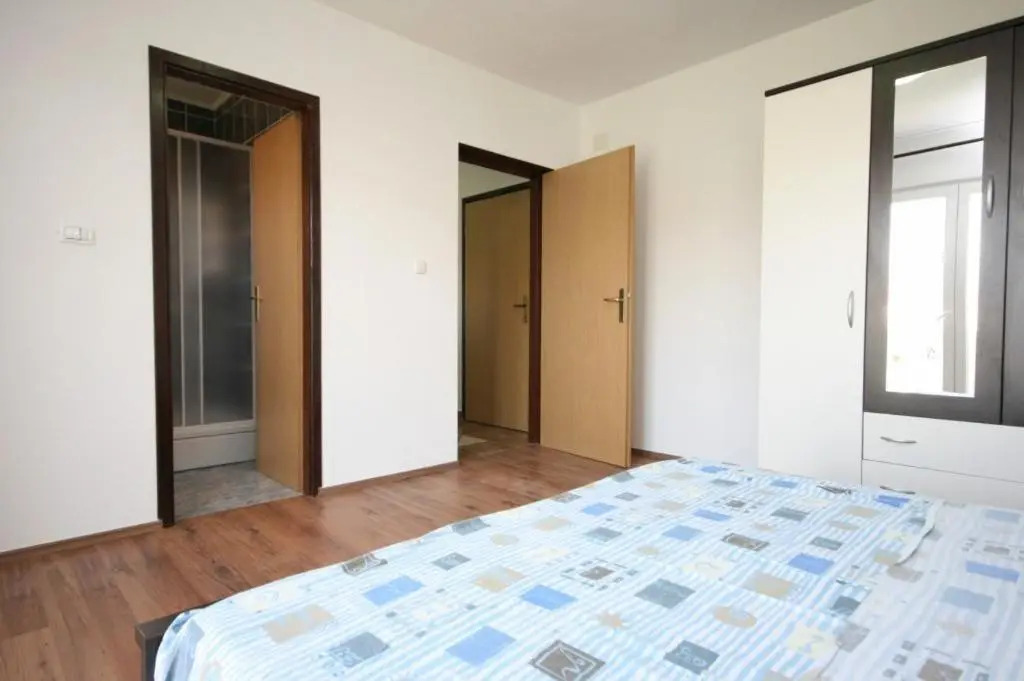 Apartments by the sea Povljana, Pag - 21144