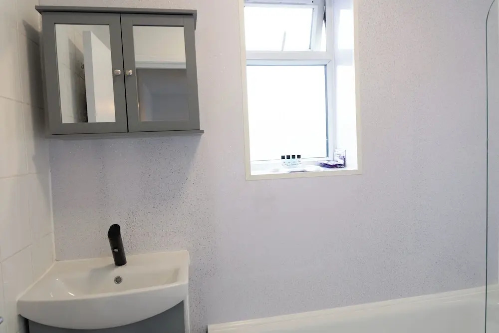 Charming Dartford Apartment - Ideal for Explorers!