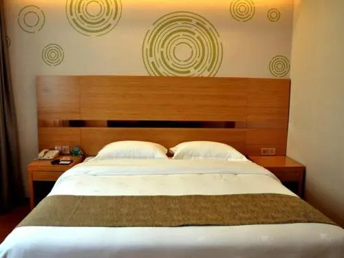 GreenTree Inn Golmud City Southern Suburb Express Hotel