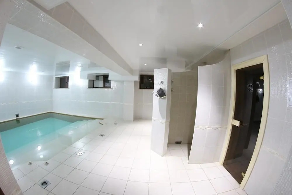 Sky Lux Hotel