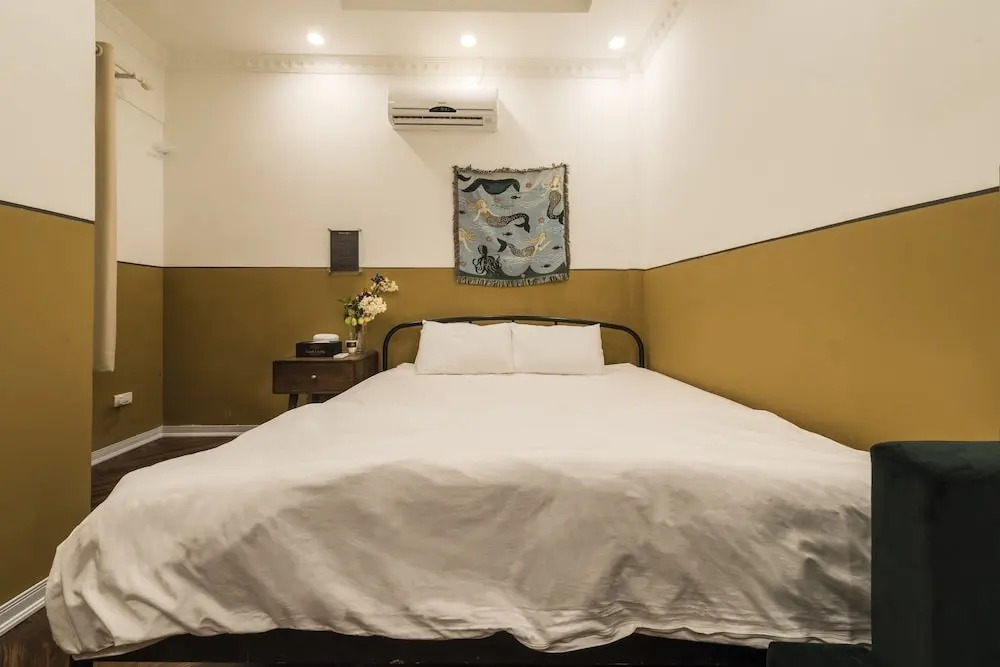 Chloe & Leo Homestay