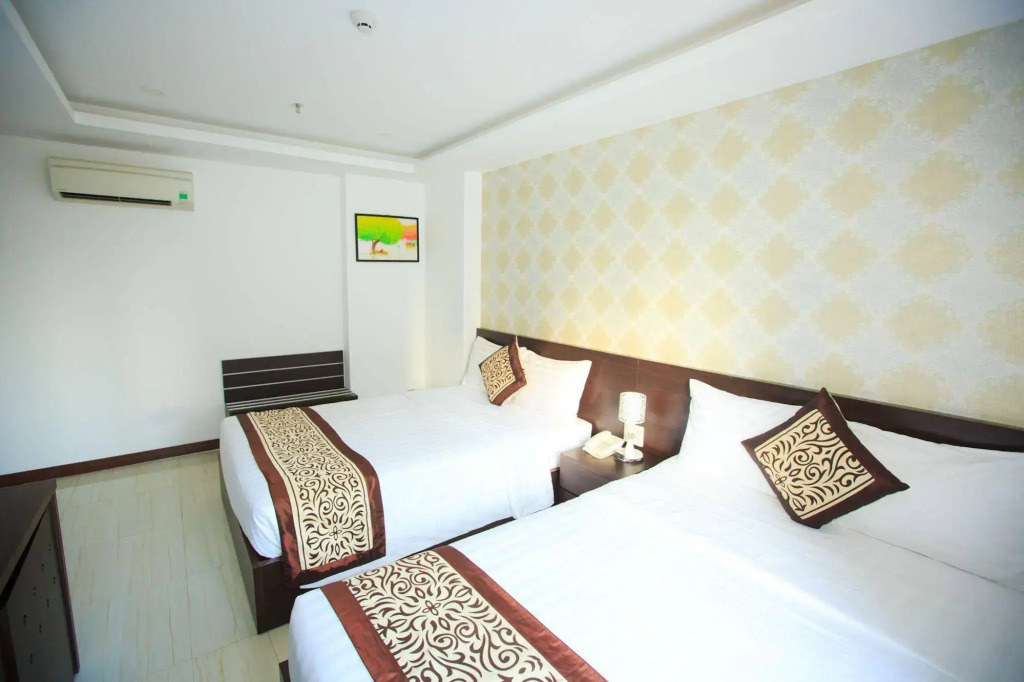 Lucky Star Hotel