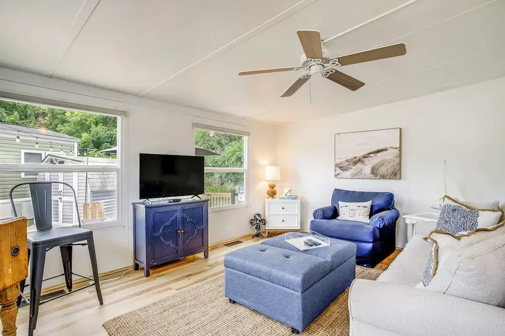 Patio, Pool Access! Coastal Ocean Pines Cottage