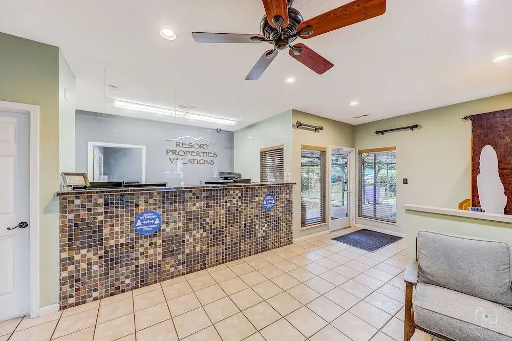 Valley Retreat Whispering Pines 142